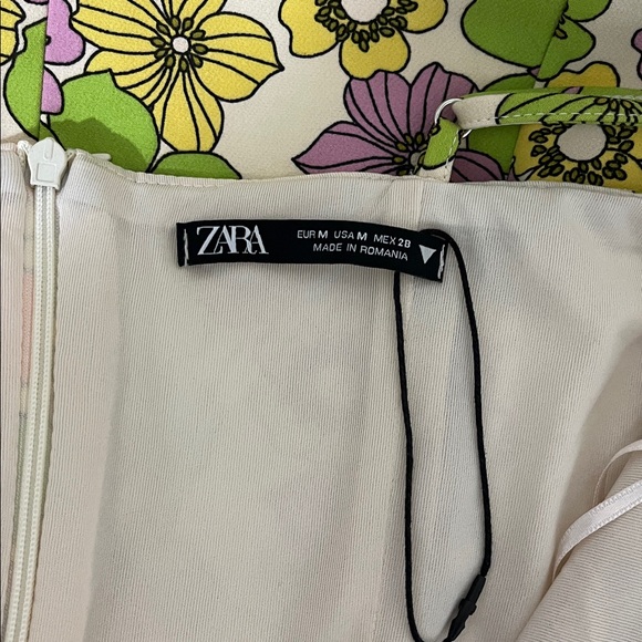 Zara Retro Floral Mini Dress Size Medium - Picture 5 of 7